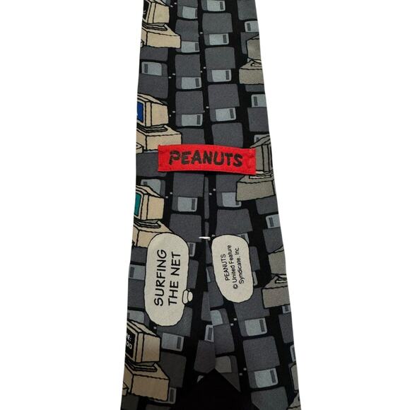Peanuts Surfing The Net Internet Computers Snoopy Cartoon Necktie Vintage - Picture 4 of 7